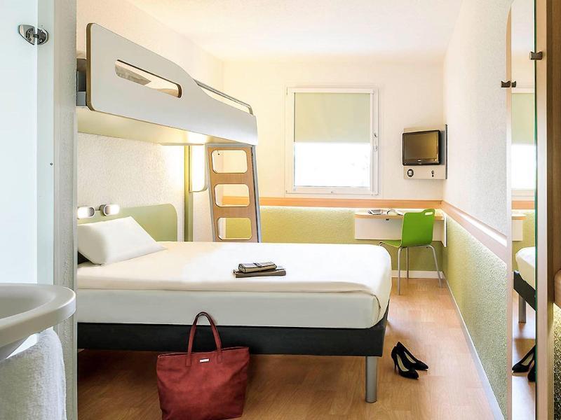 Ibis Budget Lille Ronchin - Stade Pierre Mauroy Екстер'єр фото